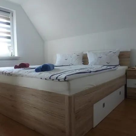 Apartment Seeschwalbe Und Lachmoewe Im Haus Findling *