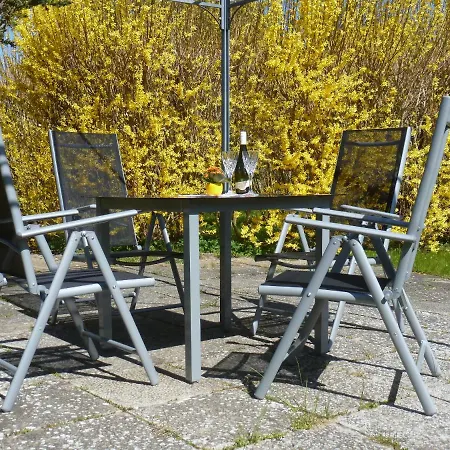 Apartamento Seeschwalbe Und Lachmoewe Im Haus Findling